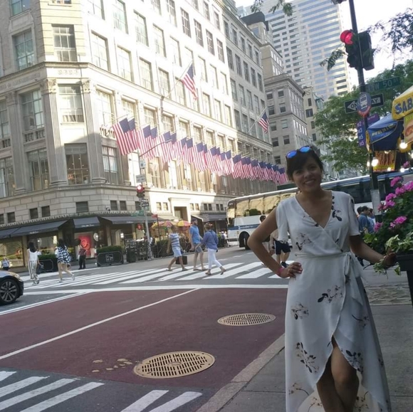 Summer, elegant dress - Picture 8 of 9